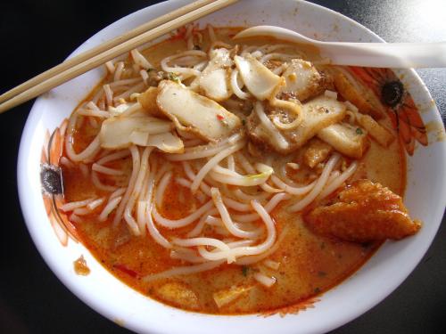 Nikmatnya Bersantap Laksa, Makanan Khas Kota Tangerang